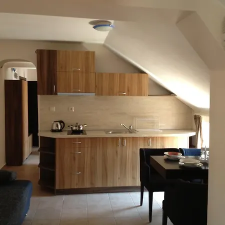 Elite Suites Апартаменты *